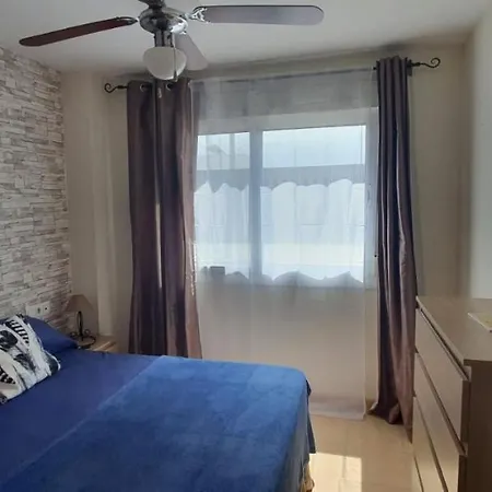 Coqueto Con Garaje En Conil アパート