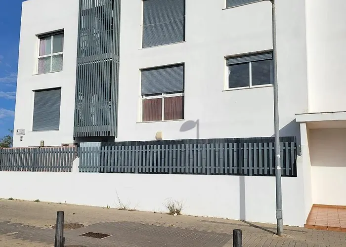 Coqueto Con Garaje En Conil *